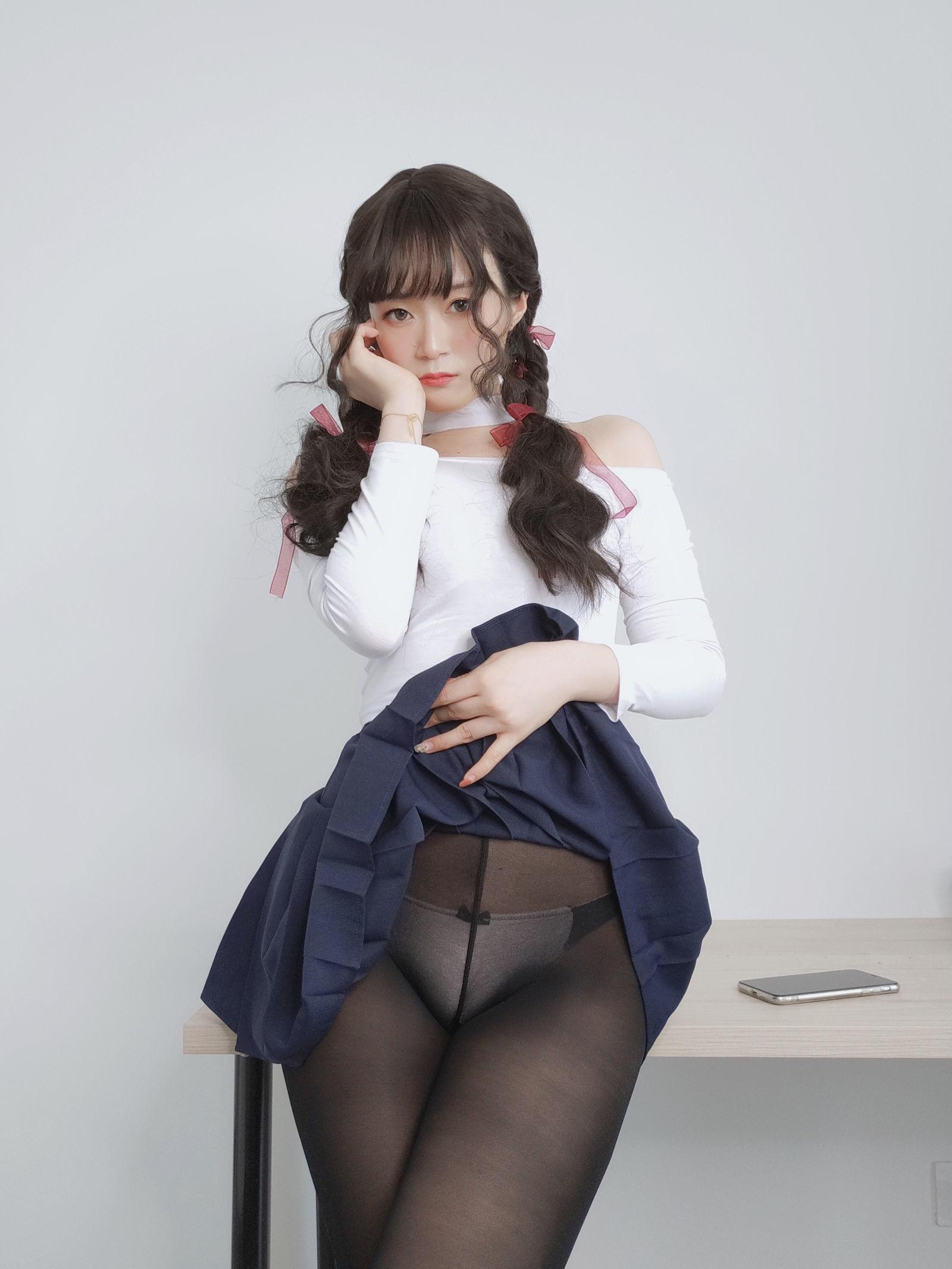 COSER白银81《邻家大姐姐的黑丝2》 [COSPLAY少女] 写真集(17)