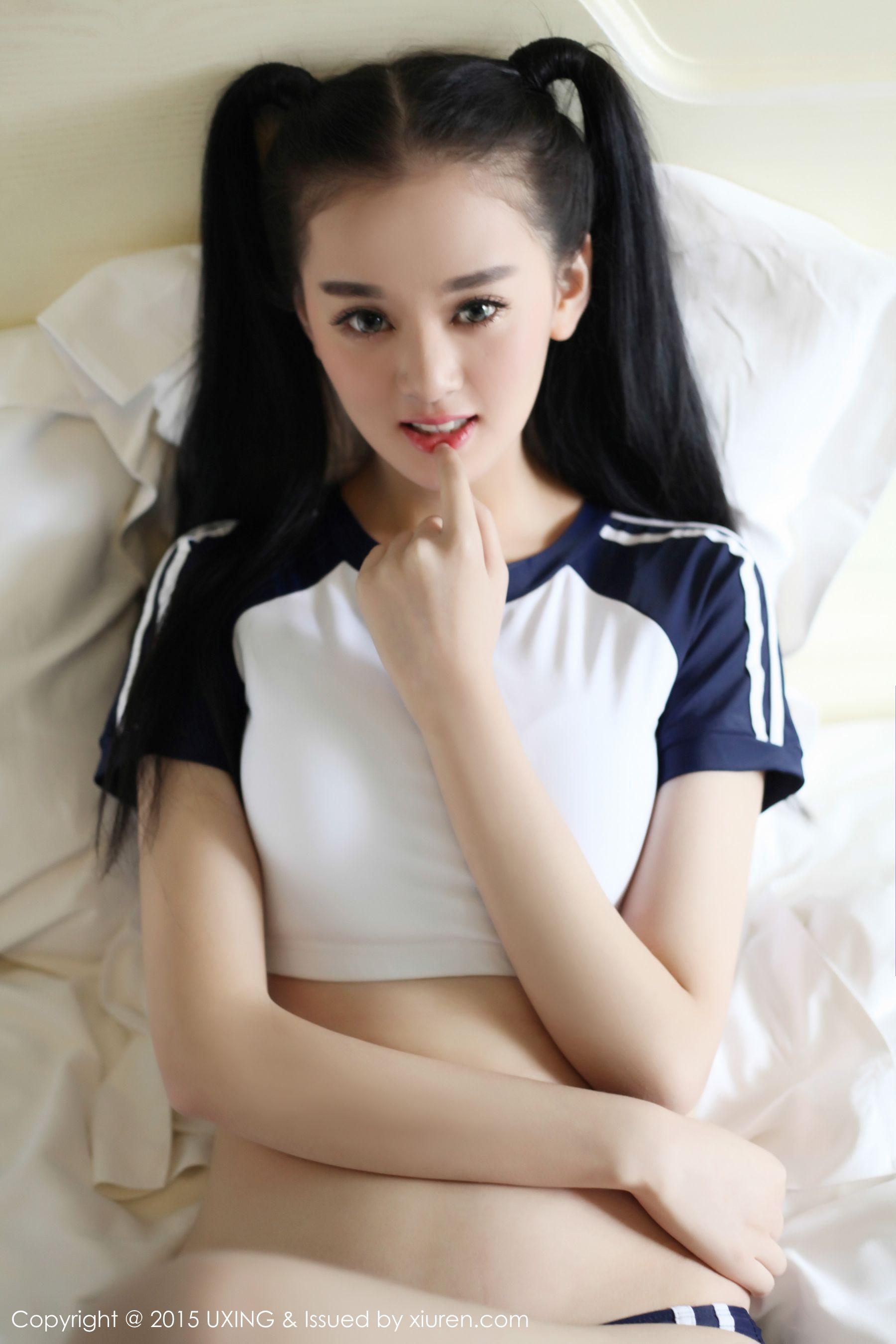 温馨baby – 极品美少女校服系列 [UXING优星馆] Vol.027 写真集(32)