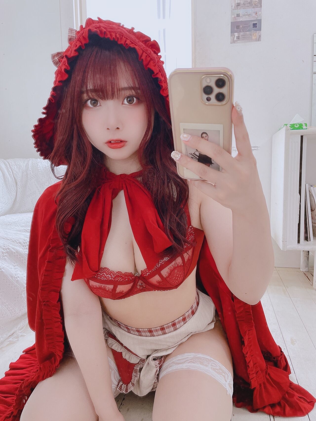 Tomiko - Red Riding Hood