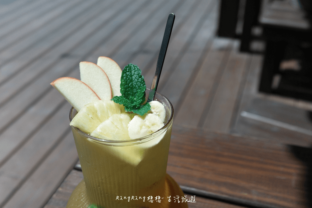 海邊灶咖水果茶
