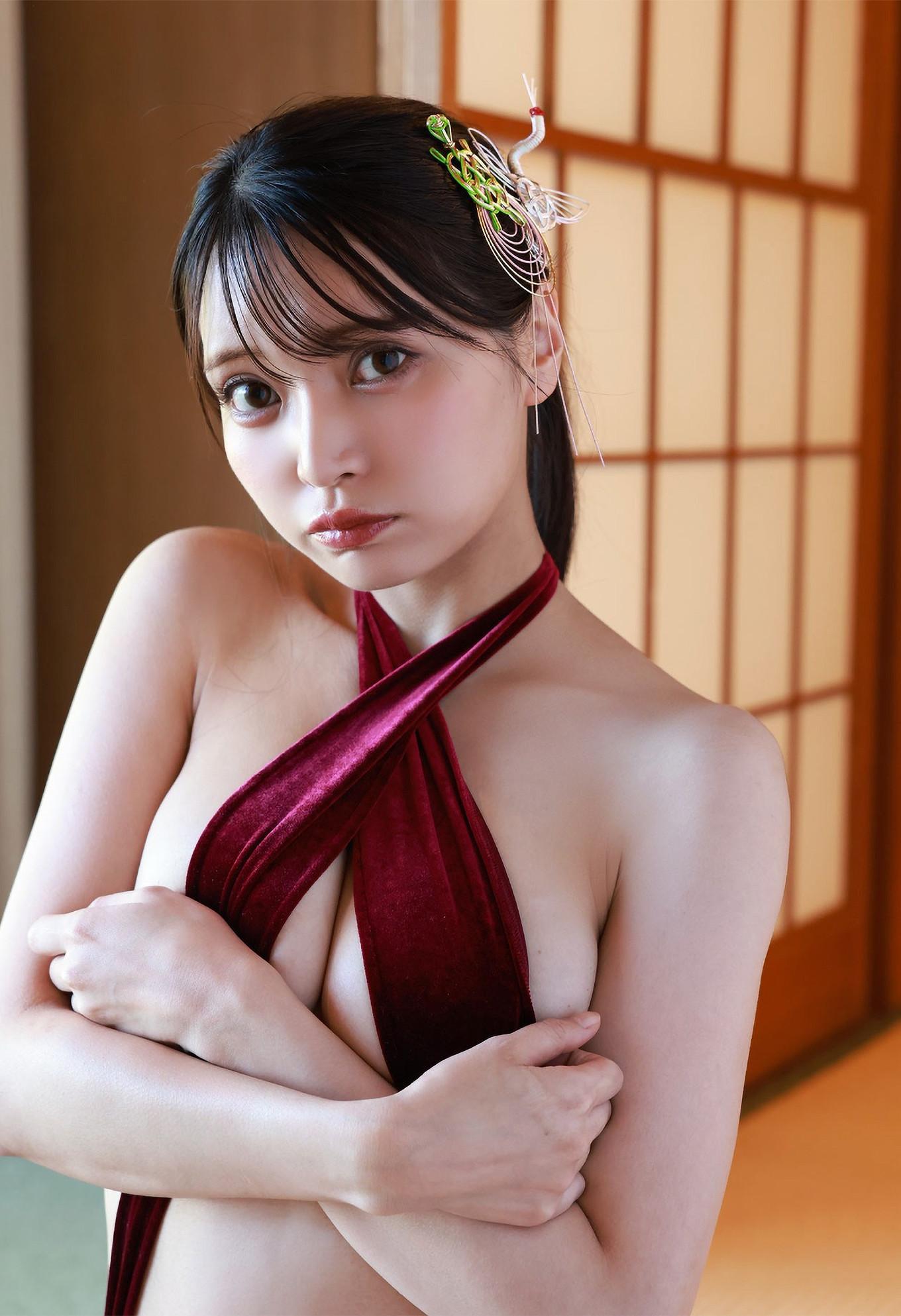 Sayaka Nitori 似鳥沙也加, 写真集 旬撮ガール Vol.2 早くも限界突破な美バスト(10)