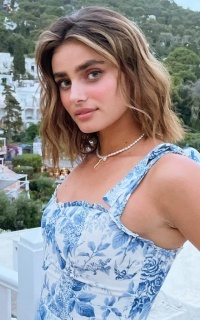 Taylor Marie Hill JoEICgim_o