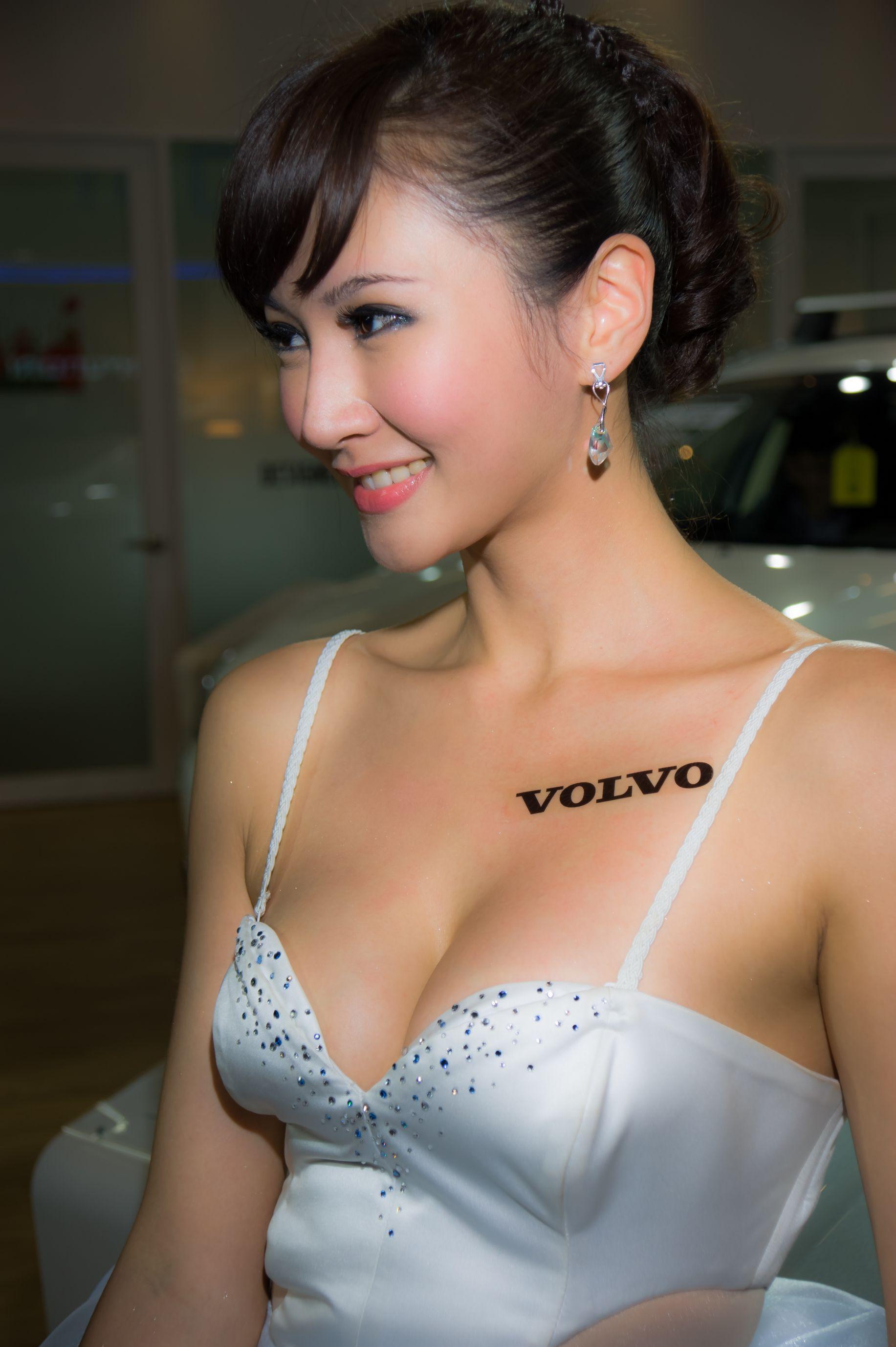 Mia魏靖軒《VOLVO车展美乳系列》高清套图(52)