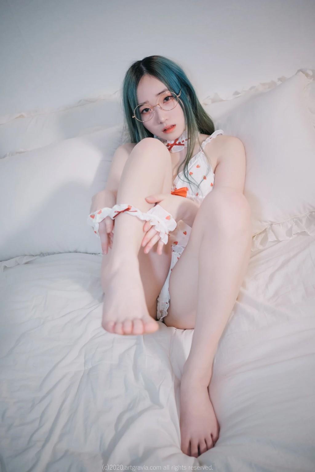 ArtGravia Vol.160: Bambi (밤비) (84 photos)(78)