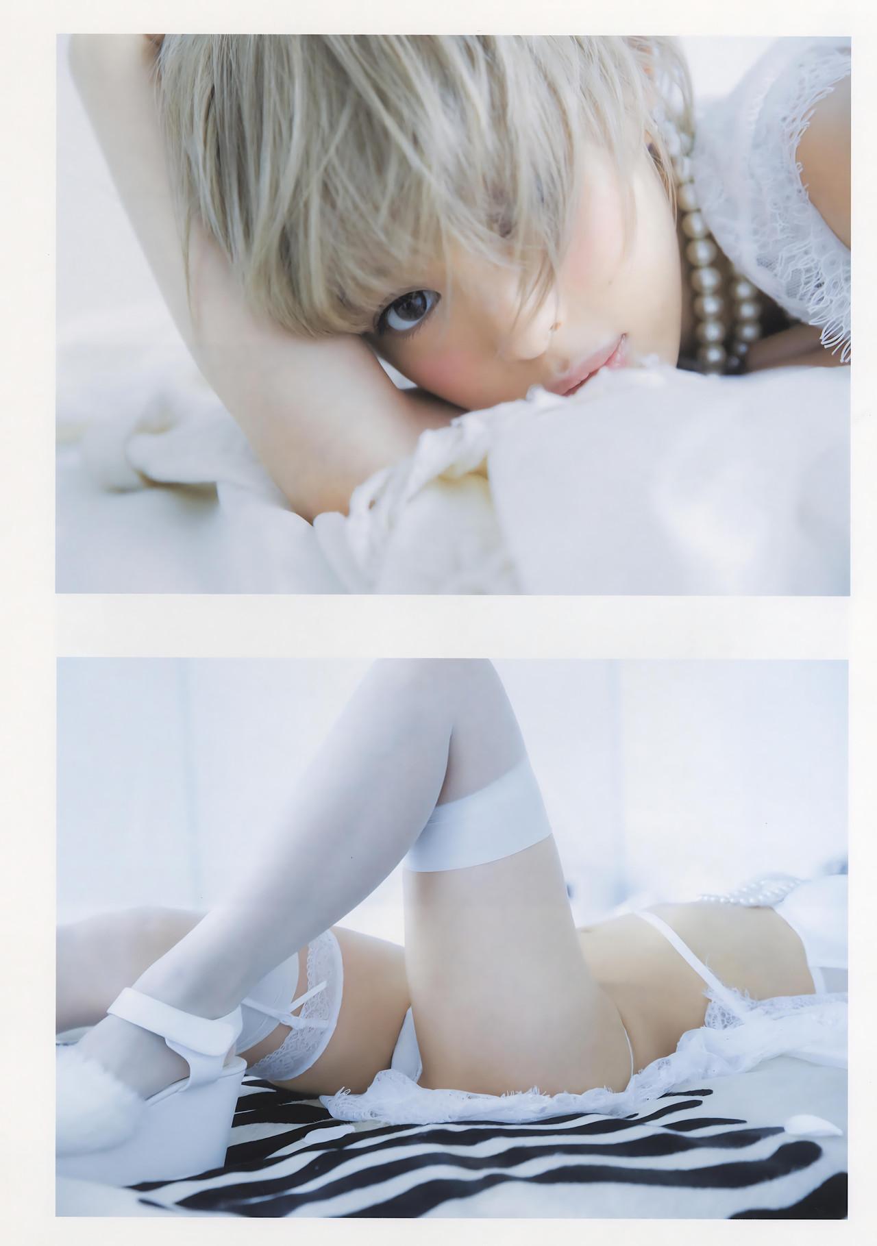 Moga Mogami 最上もが, 1st写真集 『MOGA』 Set.02(19)