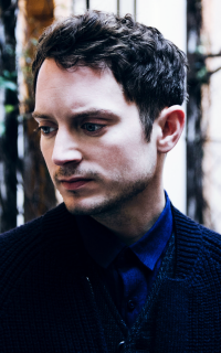 Elijah Wood LhZElwWl_o