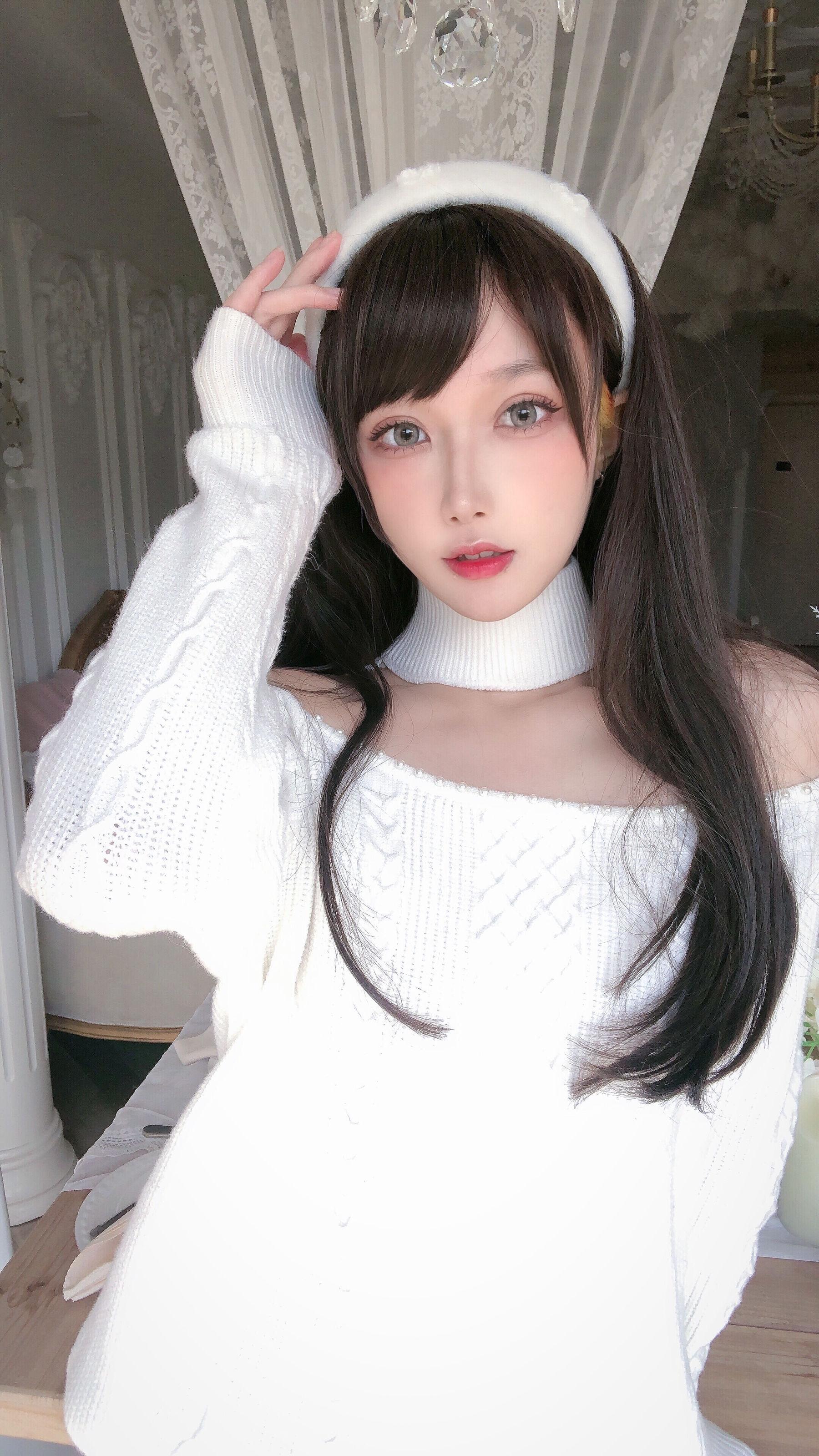 [网红COSER] 动漫博主阿包也是兔娘 – 纯欲女友(26)