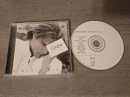 Ricky Martin-A Medio Vivir-ES-CD-FLAC-1995-FLACME