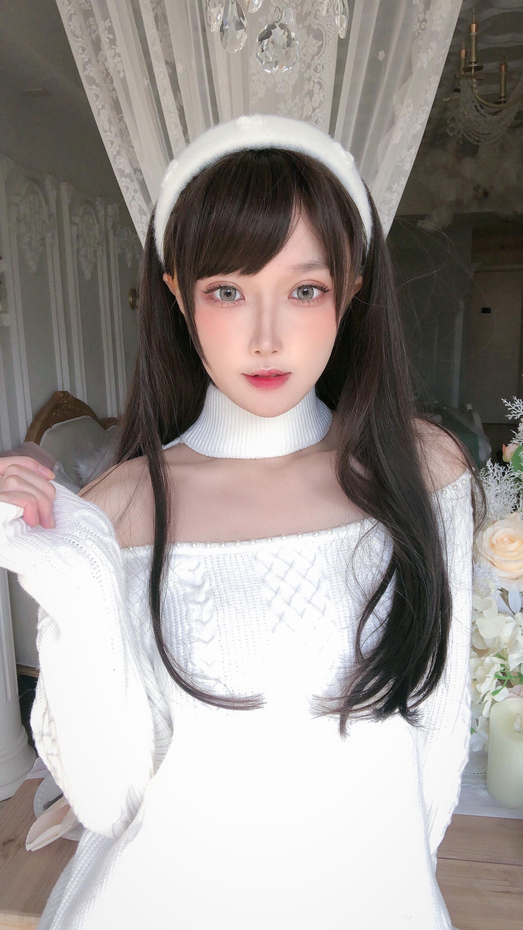 [网红COSER] 动漫博主阿包也是兔娘 – 纯欲女友(25)