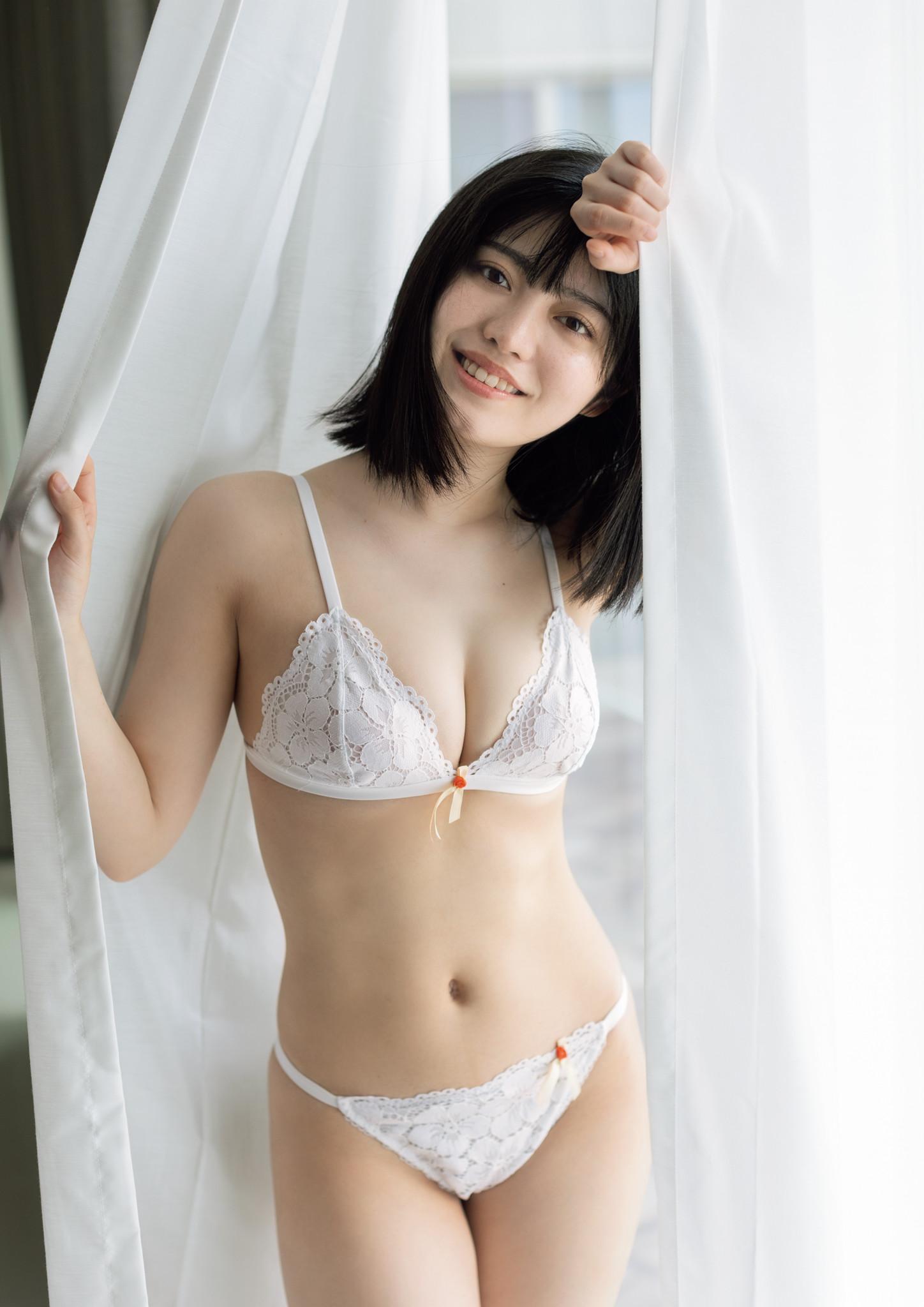 Mei Ishihama 石浜芽衣, 1st写真集 「ひかっている」 Set.03(32)