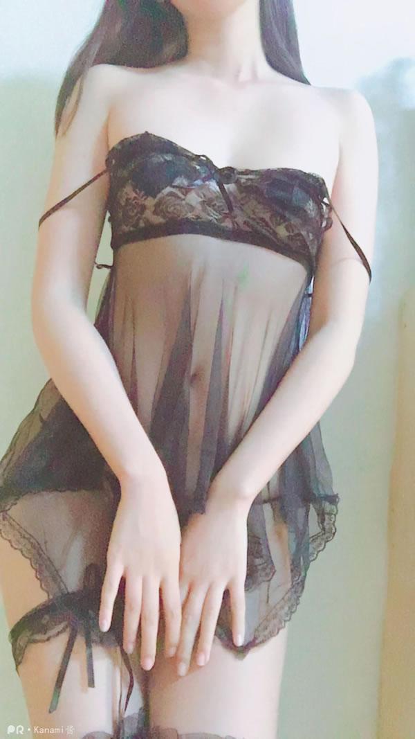 网络美女花野美—不好好穿衣服+蕾丝透视装大胆写真(23)