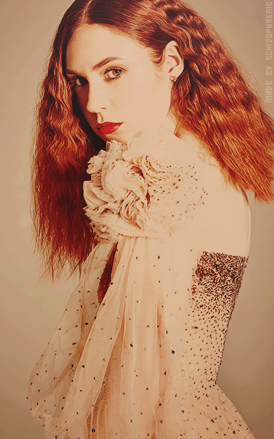 Karen Gillan I2wGOrfW_o