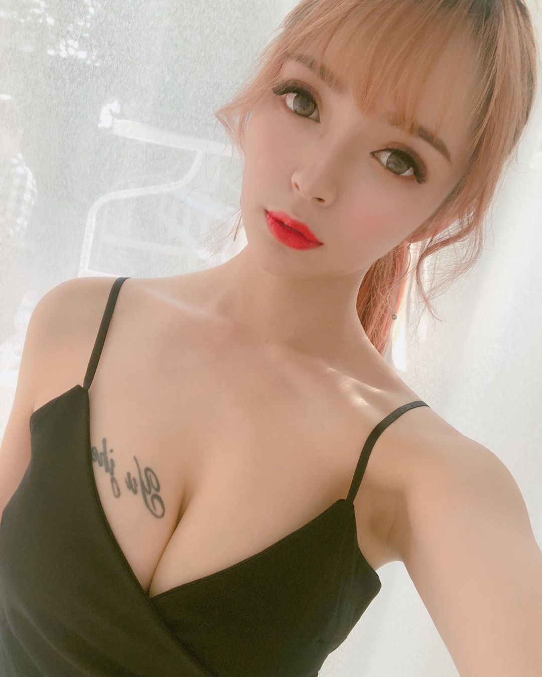 直播正妹—妮妮nini K75dbRsO o - 直播正妹—妮妮nini