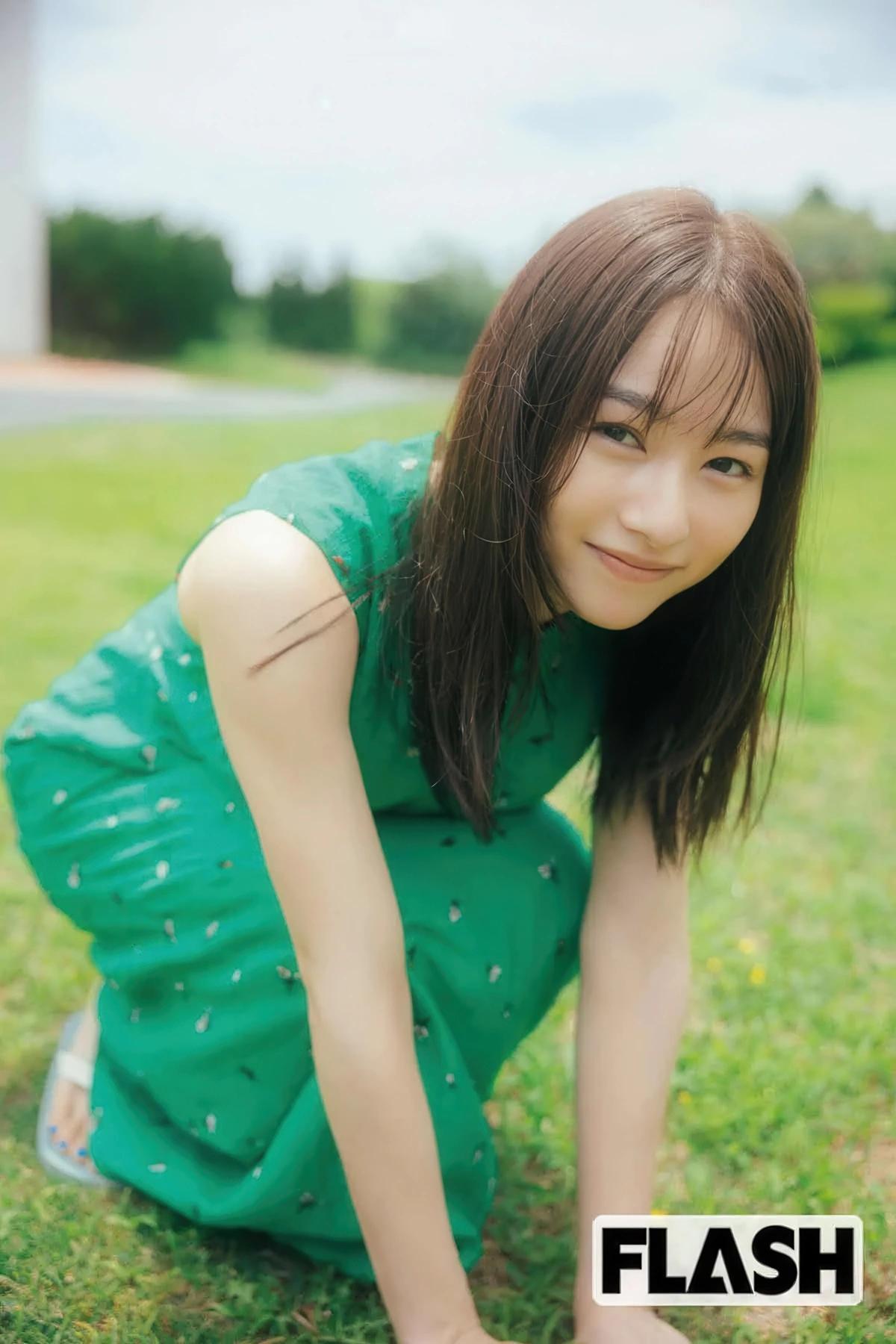 Hinako Sakurai 桜井日奈子, FLASH 2025.09.02 (フラッシュ 2025年9月2日号)(6)