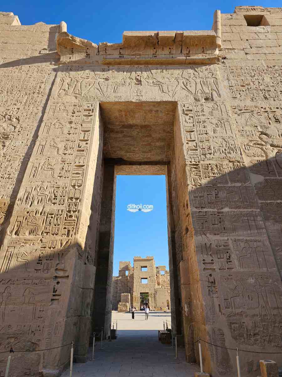 Từ Đông sang Xuân, mình lên đường đi du lịch Ai Cập, Jordan (Phần 1) 6 đền karnak