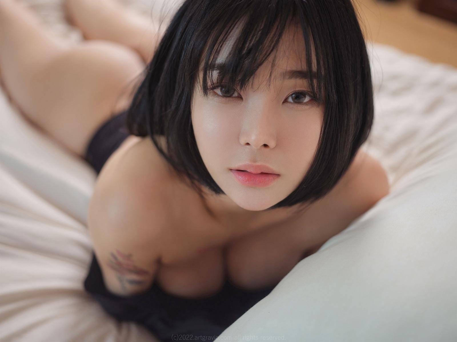 Song Mina 송민아, ArtGravia Vol.402 Photobook Set.02(26)