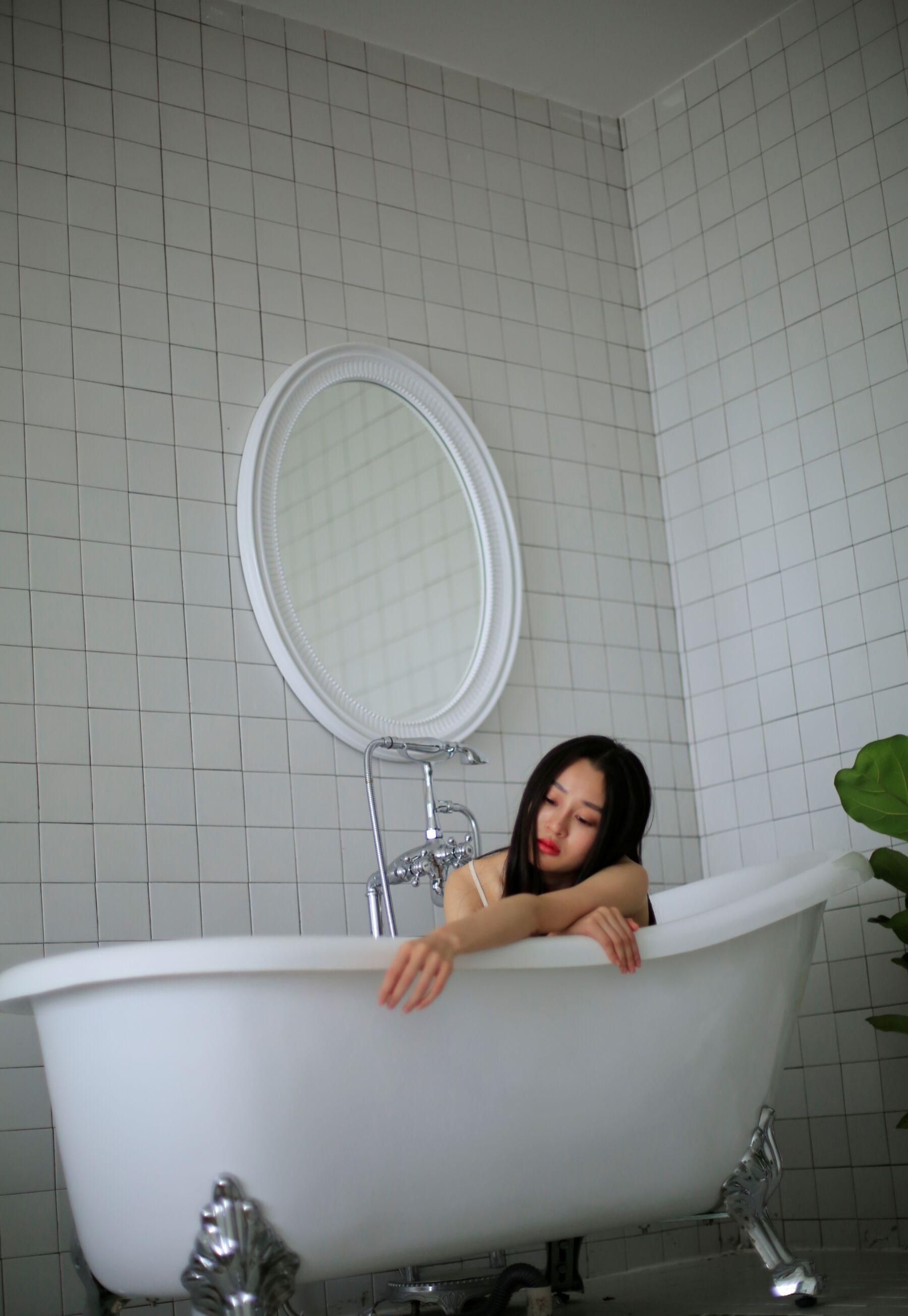 国模套图 素人私房流出(513)