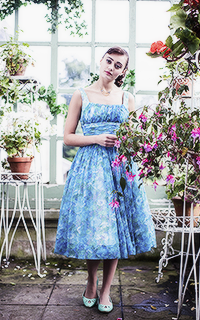 Ella Purnell GoZqKsck_o