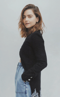 Jenna Coleman MtDuc2N1_o