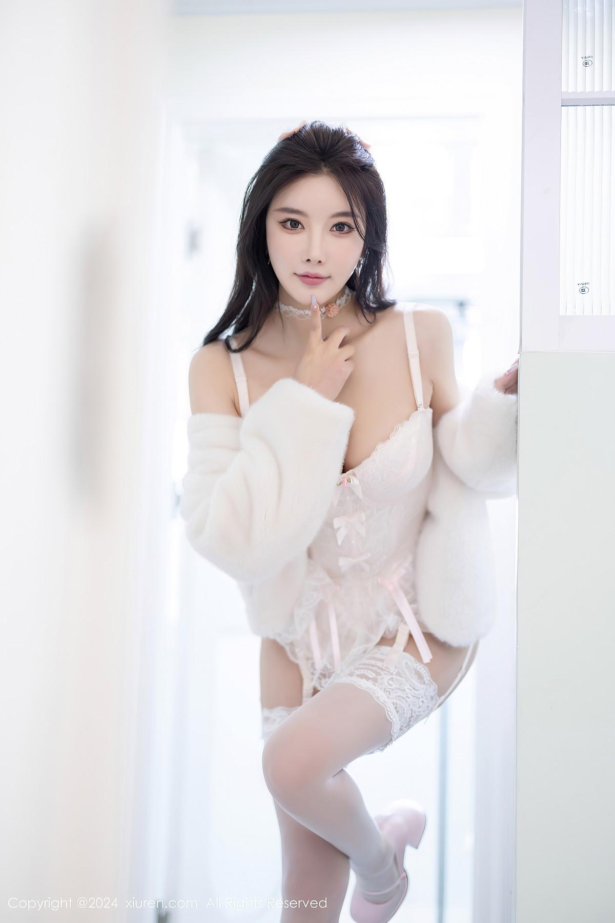 XiuRen秀人网 No.8570 杨晨晨Yome(19)