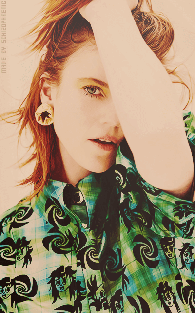 Rose Leslie - Page 2 AeXSHqHy_o