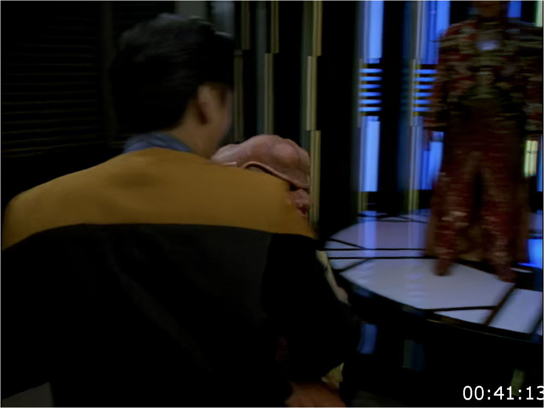 Star Trek: Voyager (1995) S03 [1080p] W8xVyUqr_o