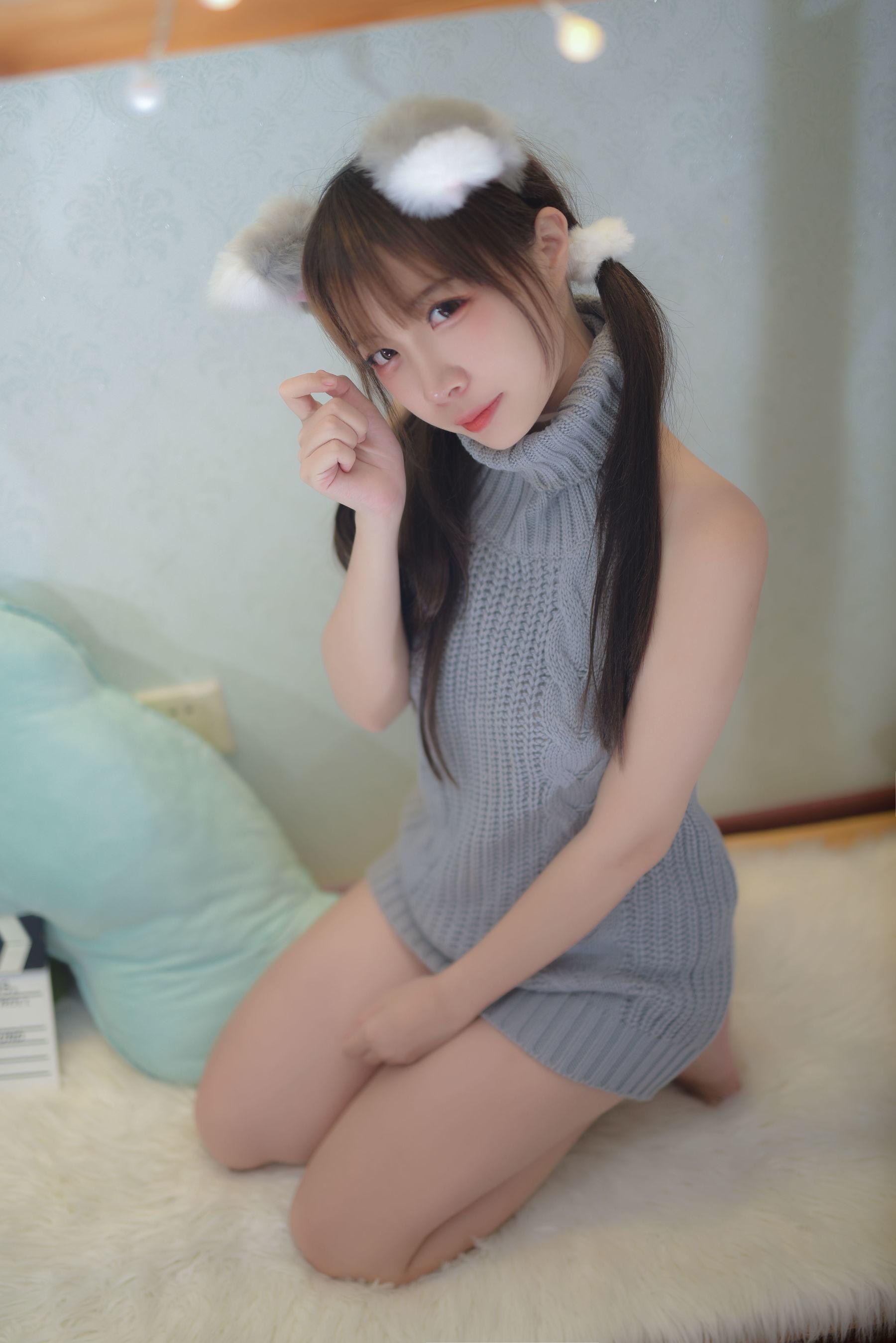 二佐Nisa 《宠物少女 私房露背毛衣》 写真集(14)