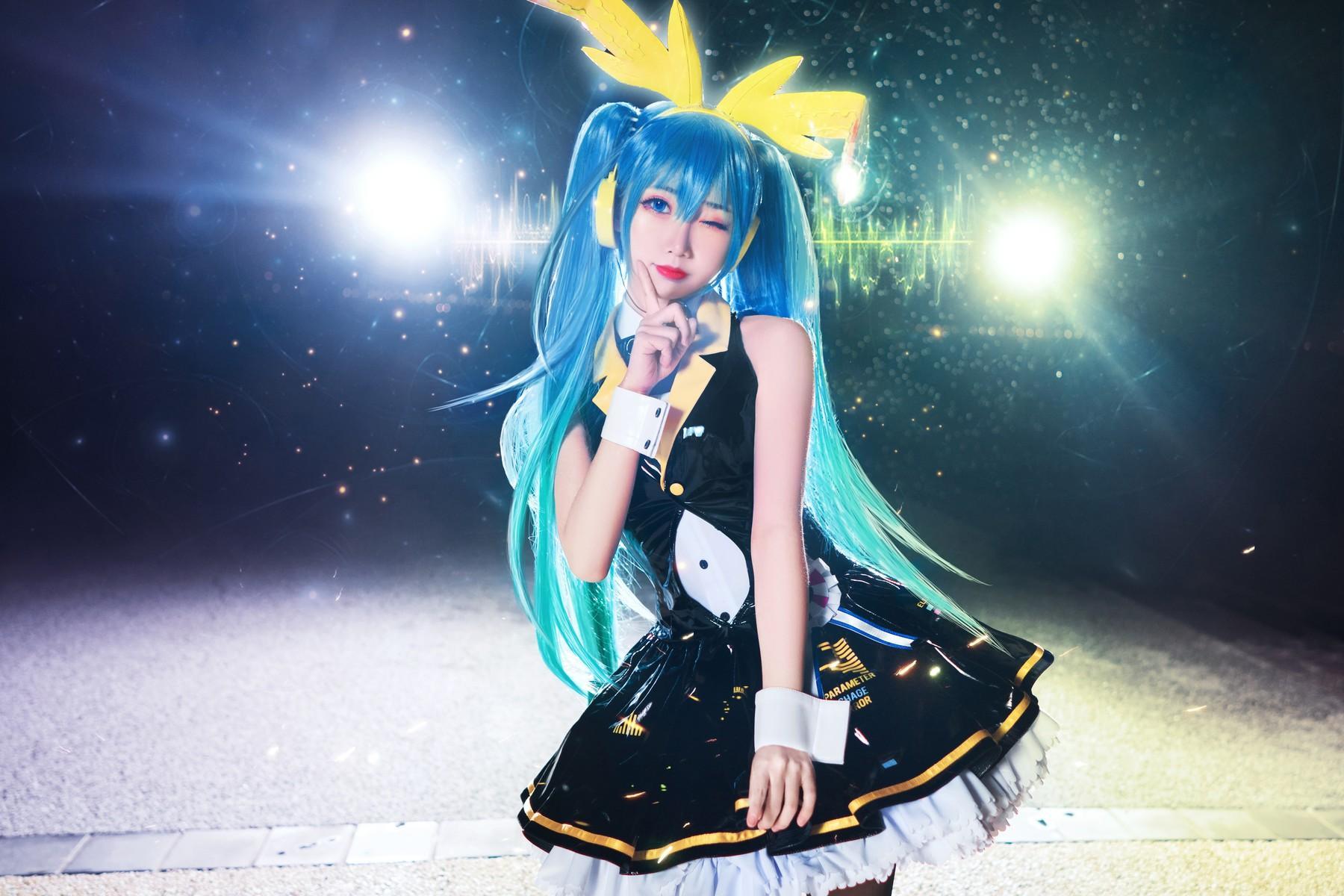 Cosplay 面饼仙儿 初音Miku(4)