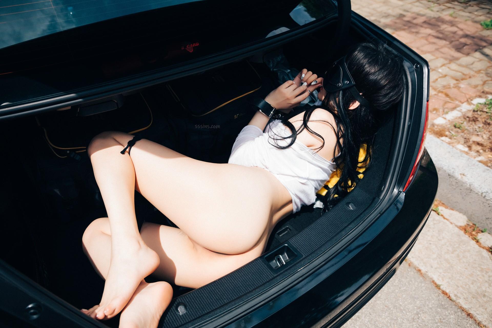 ZIA.Kwon 권지아, [Loozy] XXX Trip Set.01(90)