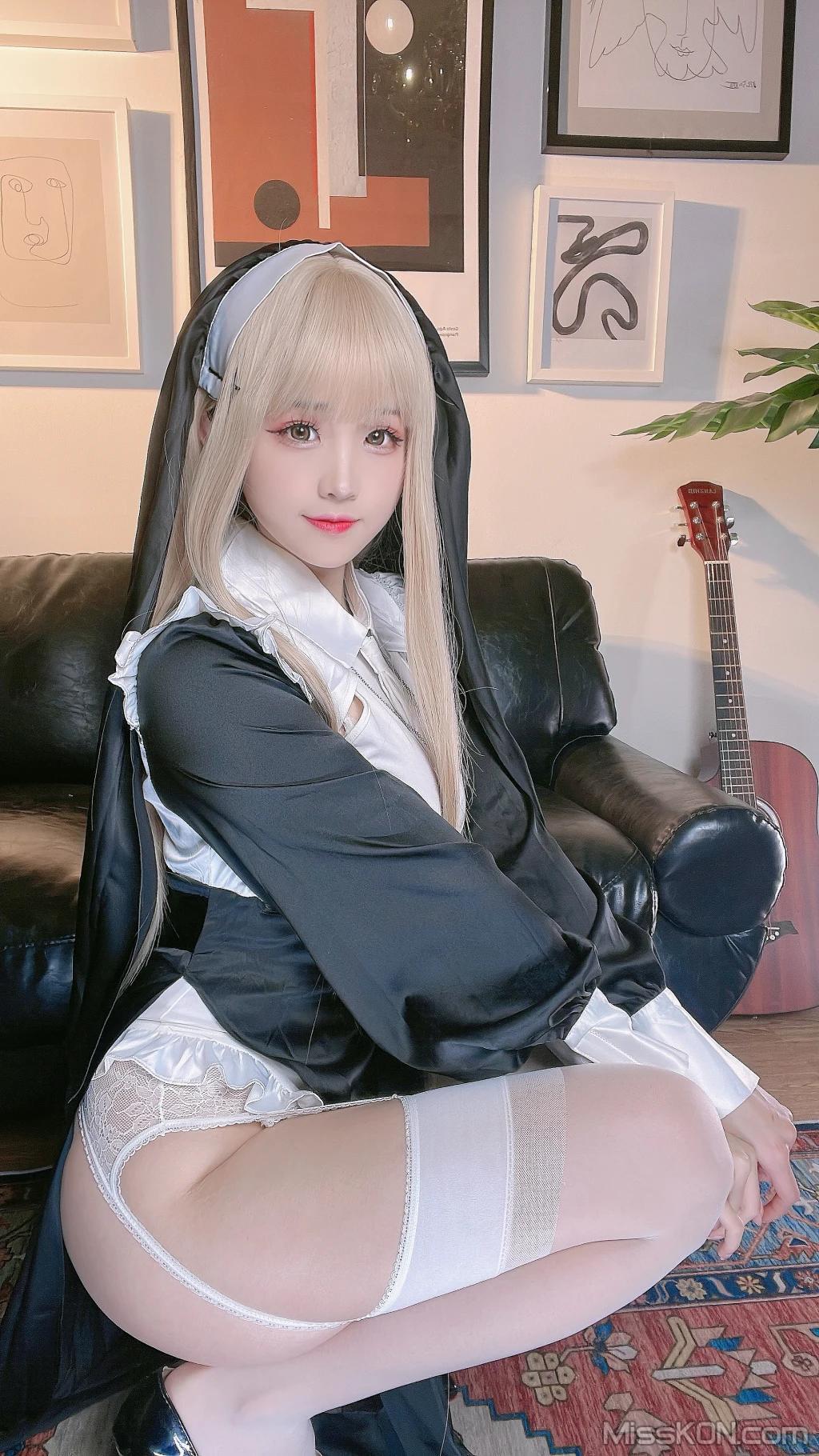 Coser@miko酱ww: mikoの白丝01 (241 photos)(214)
