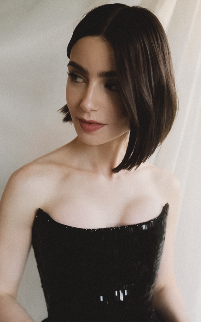 Lily Collins - Page 2 ALhX2wkC_o