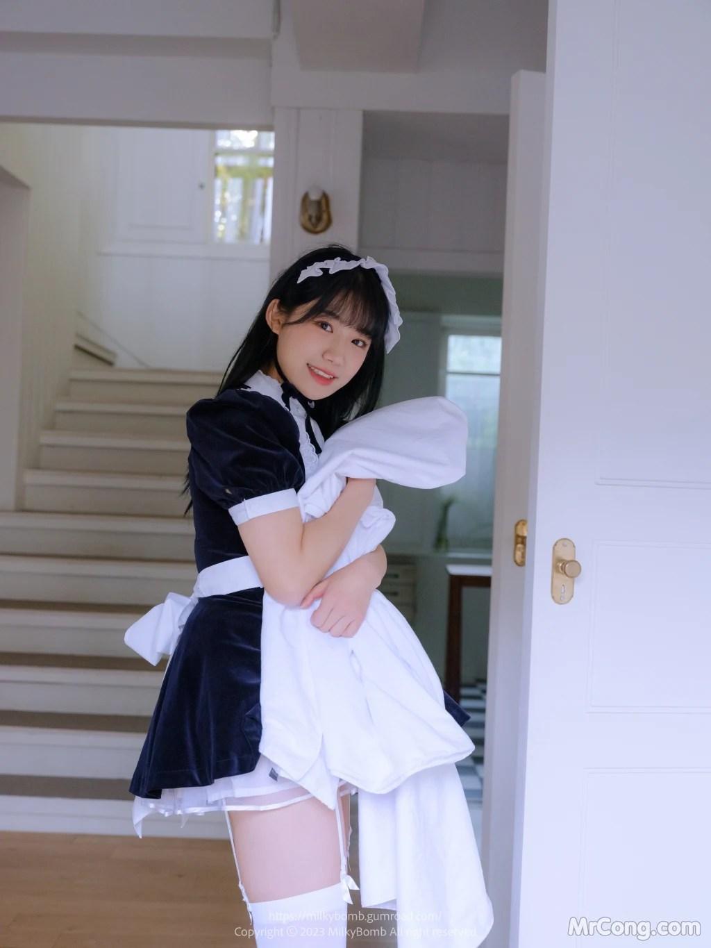[MilkyBomb] Yui: Vol.3 Maid (291 photos )(57)