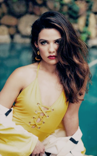 Danielle Campbell GHWjcqBW_o