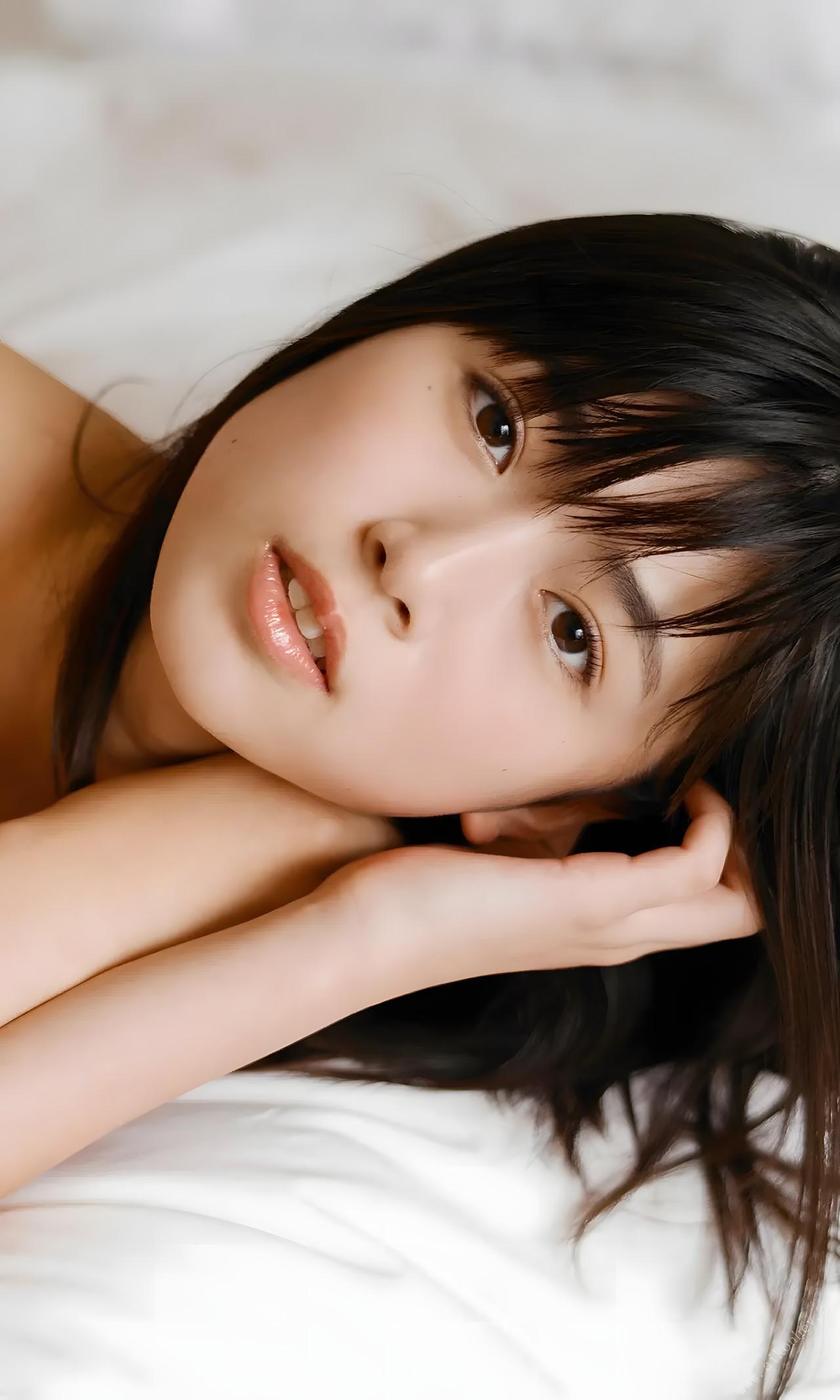 Miyu Kitamuki 北向珠夕, 週プレ Photo Book 「秋雨と、18歳。」 Set.02(22)