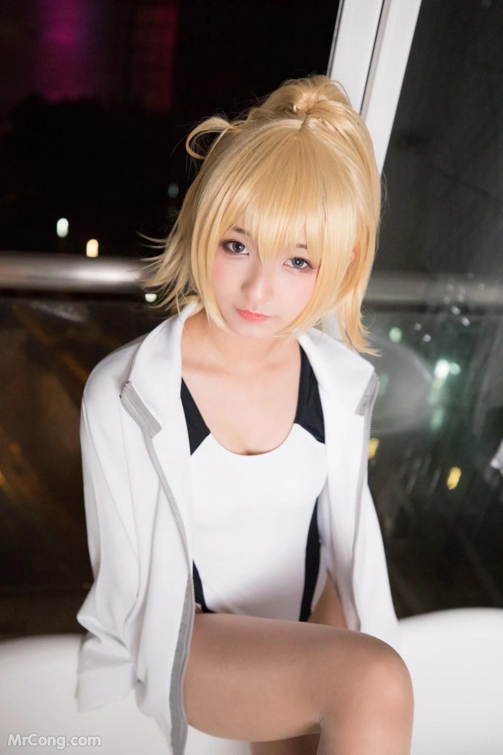 Coser@神楽坂真冬 Vol.036: 电子相册-白贞德《Swimingthedrea》(150 photos)(122)