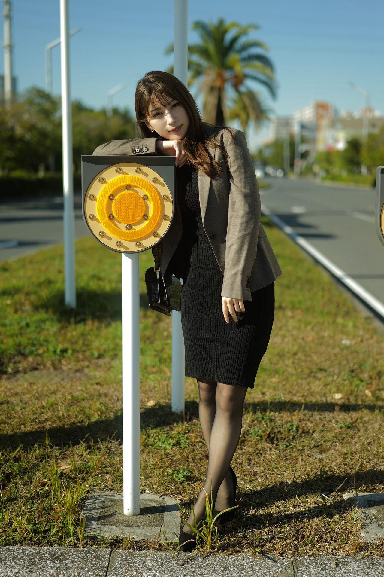 Risa Yukihira 雪平莉左, 週刊ポストデジタル写真集 「可愛くてゴメン」 Set.04(1)