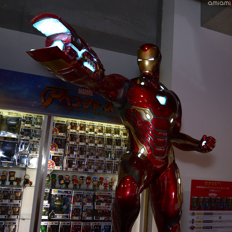 Avengers Exclusive Store by Hot Toys - Toys Sapiens Corner Shop - 23 Avril / 27 Mai 2018 RbqqqHdK_o