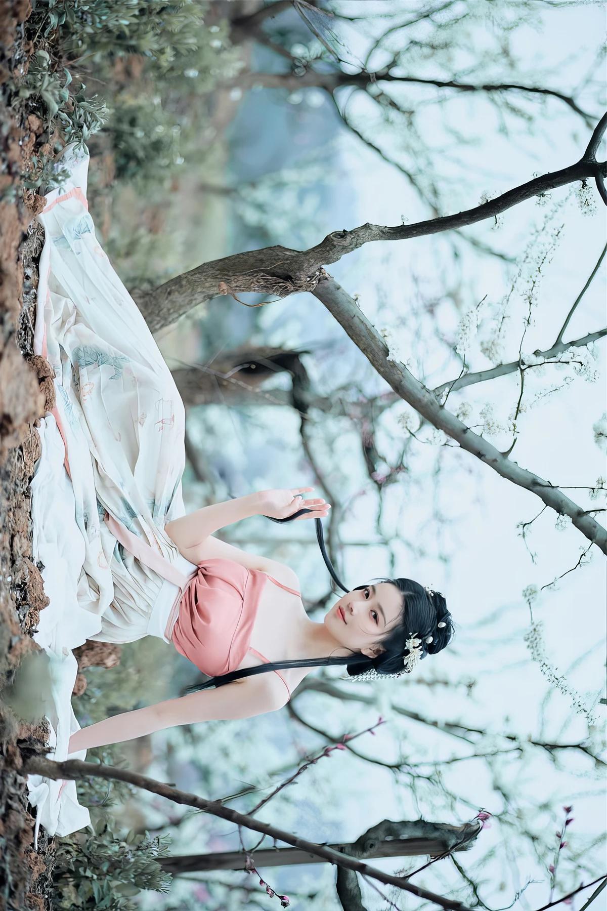 年年Nnian, 写真集 – 三月花(16)