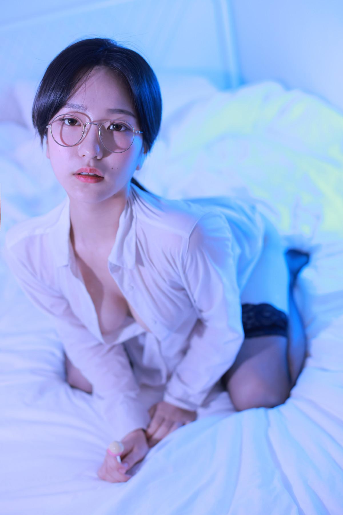 Sehee 세희, Photobook ‘ Glasses Shirt’ Set.01(29)