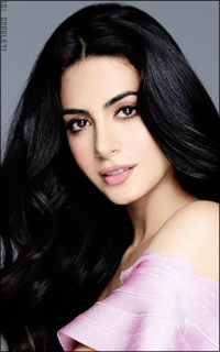 Emeraude Toubia Qj67rTCr_o