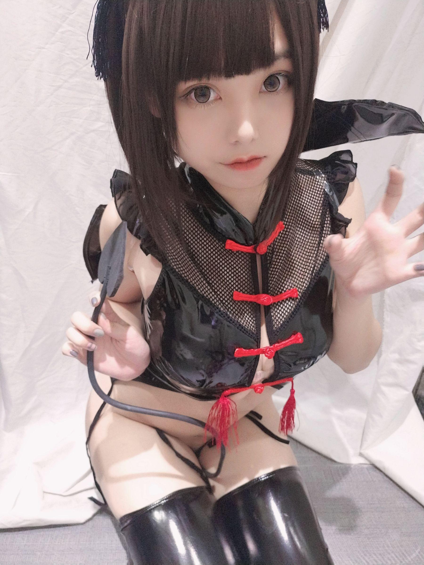 [Cosplay] 萌系小姐姐蜜汁猫裘 – 小恶魔自拍 写真集(25)