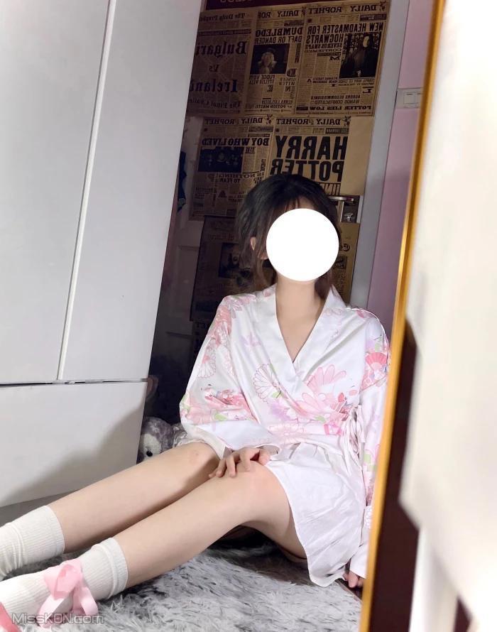 Coser@自整理福利姬: 六套合集 2024-10-22 (816 photos )(765)