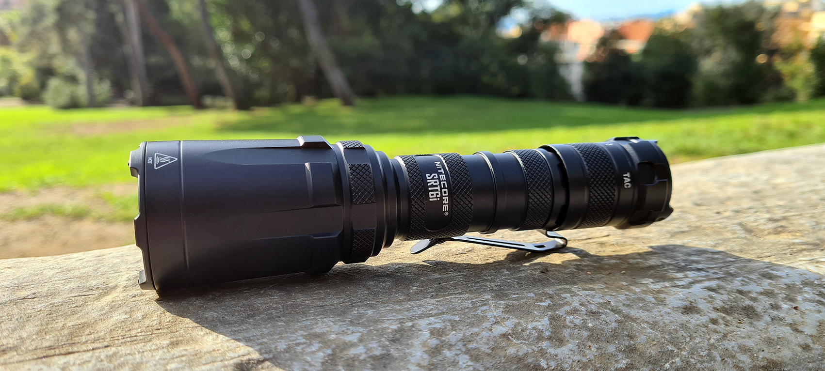 Review Nitecore SRT6i - Smart Selector Ring - 21700 Flashlights 