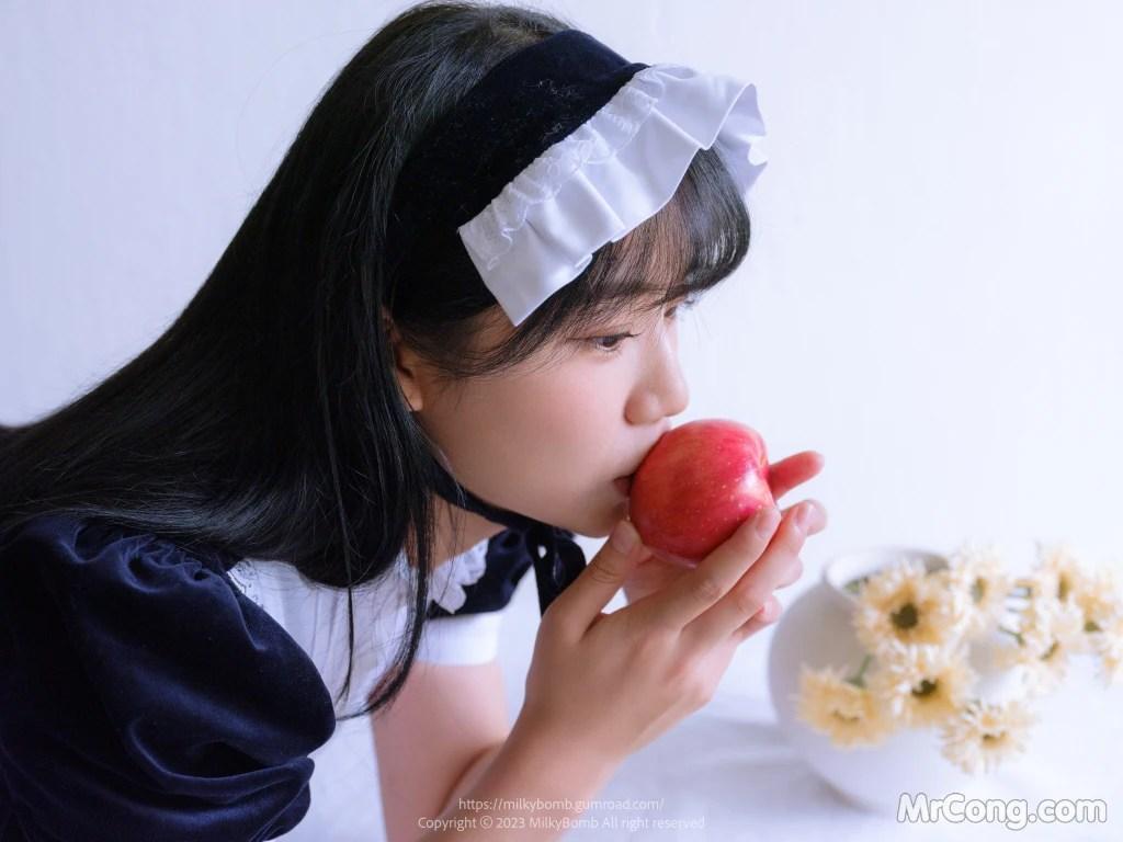 [MilkyBomb] Yui: Vol.3 Maid (291 photos )(115)