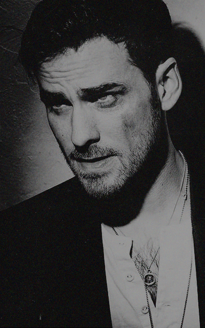 Colin O'Donoghue Dwnwkp9K_o