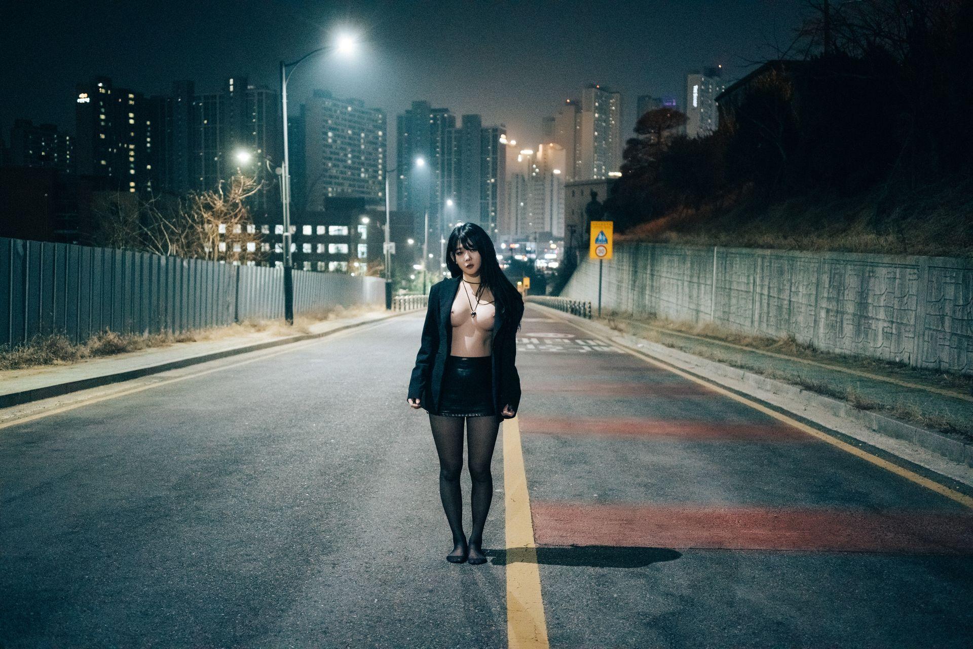 ZIA.Kwon 권지아, [Loozy] XXX At Night Road Set.01(67)