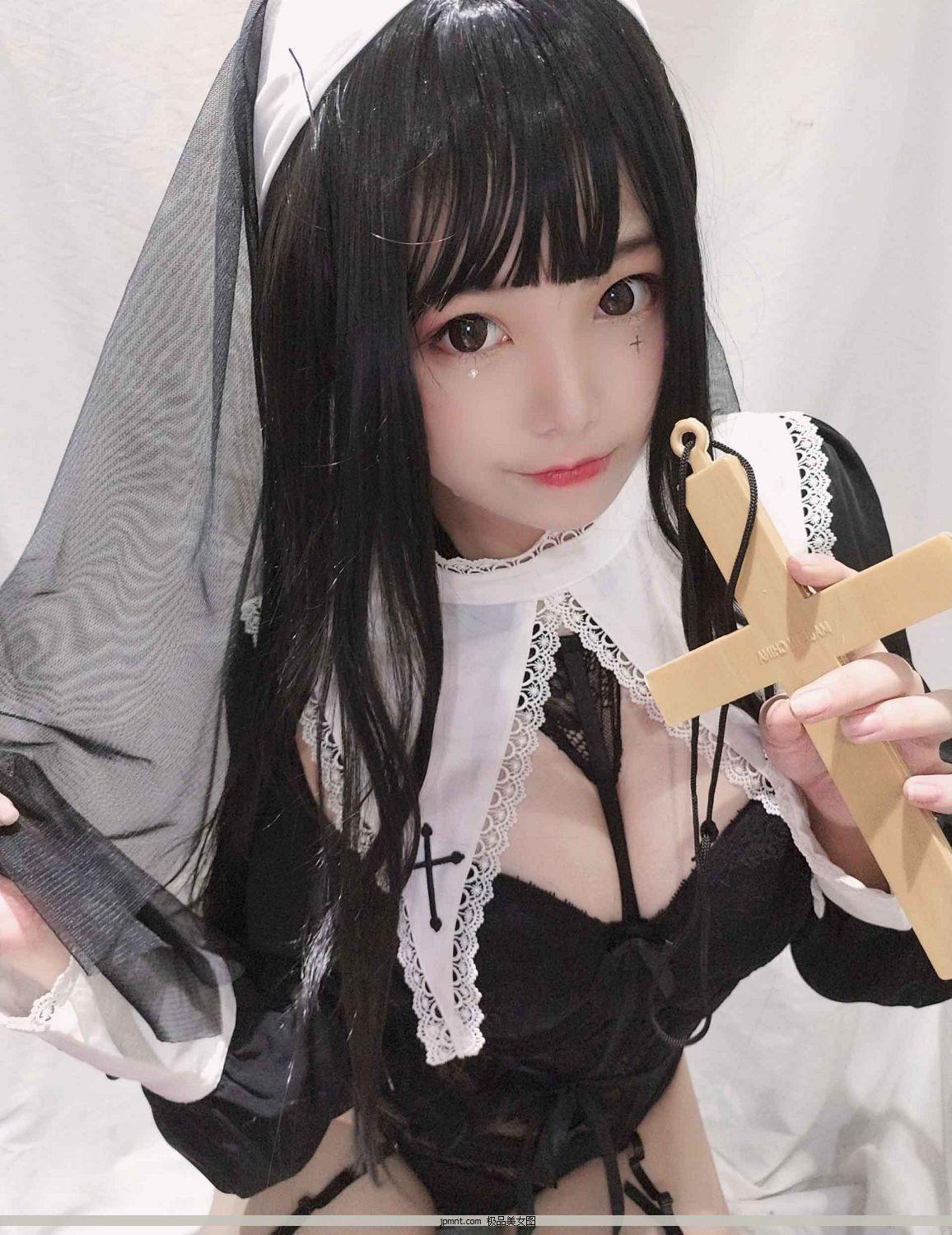 [美少女私拍cos-ACG爱动漫 蜜汁猫裘] 026 修女(19)