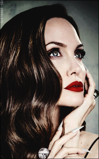 Angelina Jolie B3DdeNMa_o