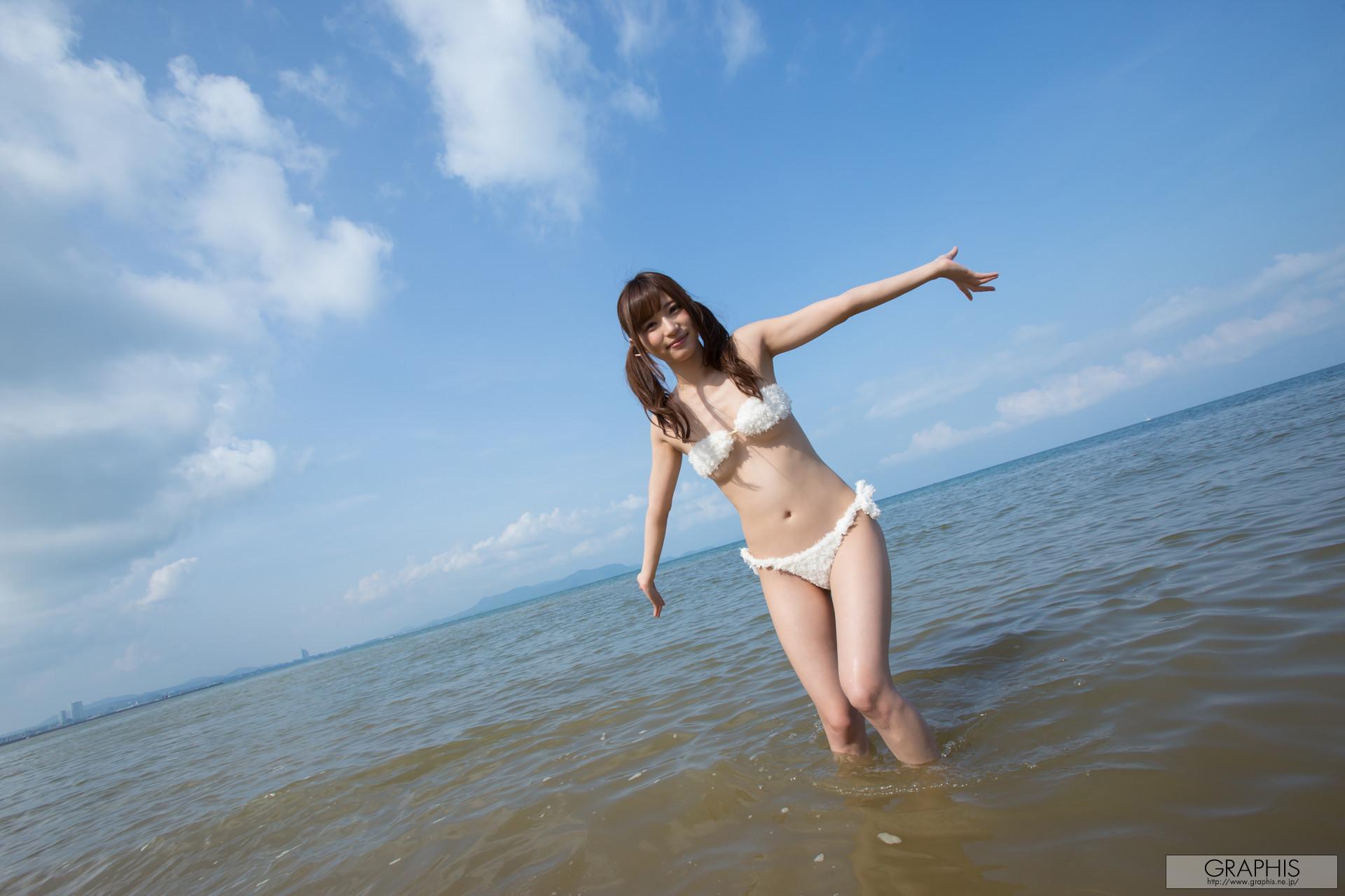 Moe Amatsuka 天使もえ, [Graphis] Gals 「Tropiacl Summer!」 Vol.01(9)