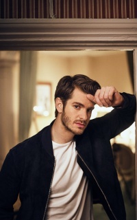 Andrew Garfield LkSw1HbQ_o